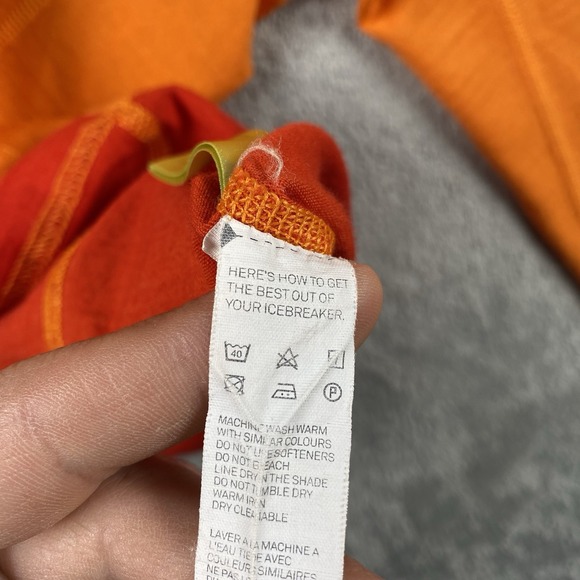 Icebreaker Shirt Womens M BodyFit+ 200 100% Merino Wool V Neck Long Sleeve Ombre - Picture 6 of 13